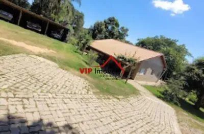 Fazenda / sítio para venda em caxambu de 4700.00m² com 2 quartos, 2 suites e 3 garagens