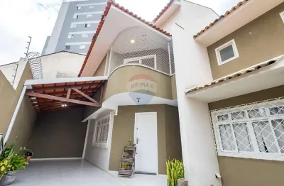 Sobrado para venda em atuba de 131.00m² com 3 quartos, 1 suite e 2 garagens