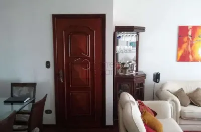 Apartamento para venda em centro de 135.00m² com 3 quartos, 1 suite e 2 garagens