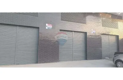 Imóvel comercial para alugar em caracóis de baixo de 50.00m² com 2 garagens