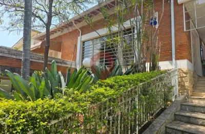 Sobrado para venda em centro de 412.12m² com 5 quartos e 4 garagens