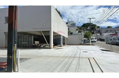 Imóvel comercial para alugar em vila riman de 300.00m² com 15 garagens