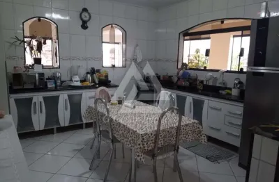 Casa para venda em jardim mauá de 220.00m² com 6 quartos, 2 suites e 4 garagens