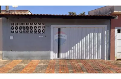Casa para venda em parque dos flamboyans de 117.00m² com 2 quartos, 1 suite e 2 garagens