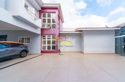 Casa para venda em vila assunção de 400.00m² com 4 quartos, 4 suites e 8 garagens