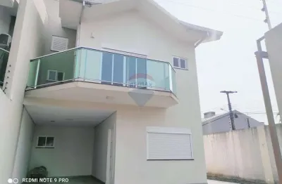 Sobrado para venda em jardim das palmeiras de 145.00m² com 3 quartos, 1 suite e 2 garagens