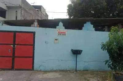 Casa com 3 quartos à venda na Rua Guabirobinha, Jardim dos Ipês, São Paulo