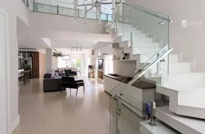 Sobrado para venda em fazenda rodeio de 290.00m² com 3 quartos, 1 suite e 4 garagens