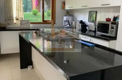 Casa para venda em nova higienópolis de 408.00m² com 3 quartos, 3 suites e 4 garagens