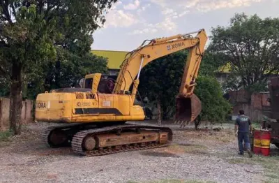 Galpão / depósito / armazém para alugar em campestre de 550.00m² com 10 garagens