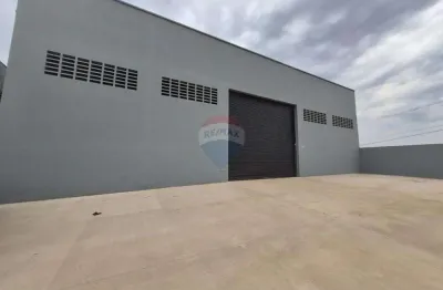 Galpão / depósito / armazém para alugar em unileste de 1000.00m² com 10 garagens