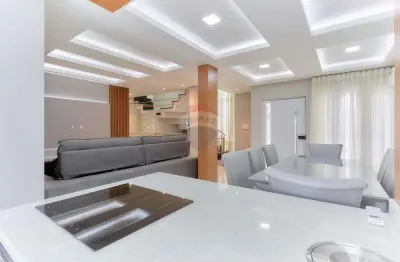 Sobrado para venda em pinheirinho de 240.00m² com 3 quartos, 1 suite e 4 garagens