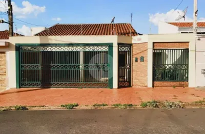 Casa para alugar em jardim das torres de 150.00m² com 3 quartos e 1 suite