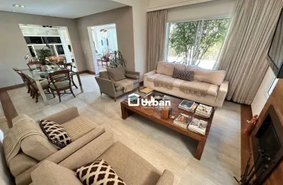 Casa de condomínio para venda em granja vianna de 270.00m² com 3 quartos, 3 suites e 4 garagens