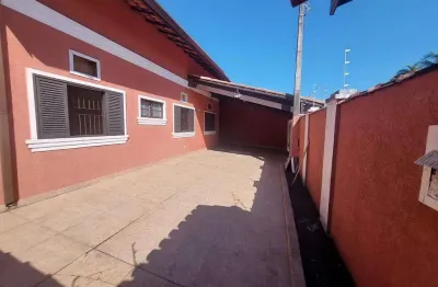 Casa para alugar em centro de 162.00m² com 3 quartos, 1 suite e 5 garagens
