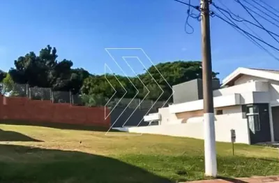 Terreno à venda na Rua Santa Helena, 909, Jardim Alvorada, Marília