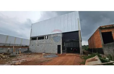 Galpão / depósito / armazém para alugar em fontes de 800.00m²