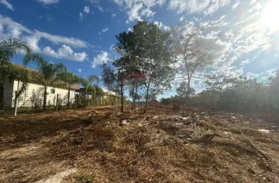 Terreno em condomínio fechado à venda no Centro, Jaboticatubas 