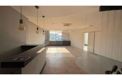 Sala comercial para alugar em barra da tijuca de 94.00m² com 5 garagens