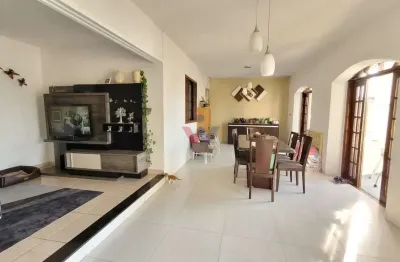Casa para venda em portão de 295.00m² com 4 quartos, 1 suite e 3 garagens