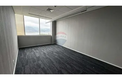 Sala comercial para alugar em barra da tijuca de 145.00m² com 4 garagens