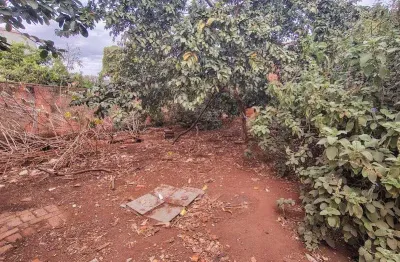 Terreno à venda na Avenida Doutor Eulálio, 821, Vila Rezende, Piracicaba