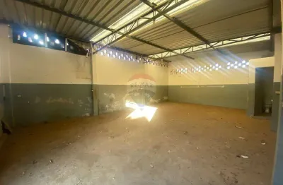 Galpão / depósito / armazém para alugar em jardim marabá de 67.50m²