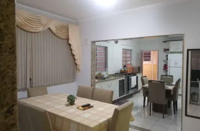 Sobrado para venda em parque continental de 200.00m² com 3 quartos, 1 suite e 2 garagens