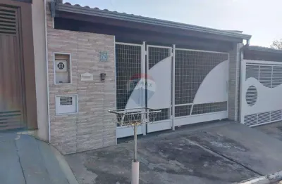 Casa para venda em vila letônia de 114.28m² com 2 quartos, 1 suite e 2 garagens