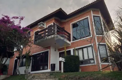 Casa para alugar em parque residencial itapeti de 400.00m² com 4 quartos e 2 suites