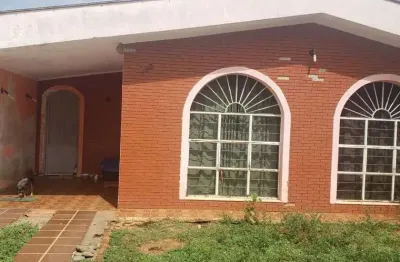 Casa para venda em jardim dos estados de 200.00m² com 3 quartos e 3 garagens