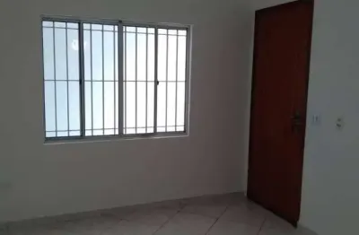 Casa com 2 quartos para alugar na Rua José Salustiano Santana, 136, Mauá, São Caetano do Sul