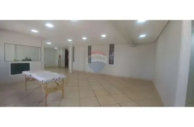 Sala comercial para alugar no São José, Uberaba 