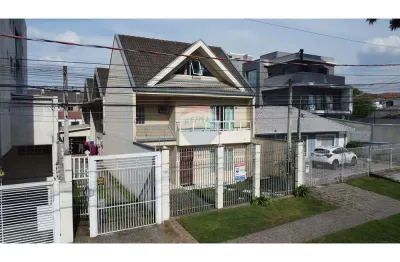 Sobrado para venda em água verde de 170.00m² com 3 quartos, 3 suites e 2 garagens