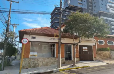 Casa para venda em centro de 132.00m² com 3 quartos, 1 suite e 2 garagens