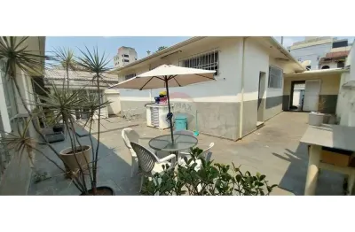 Casa para venda em calafate de 350.00m² com 4 quartos, 1 suite e 1 garagem