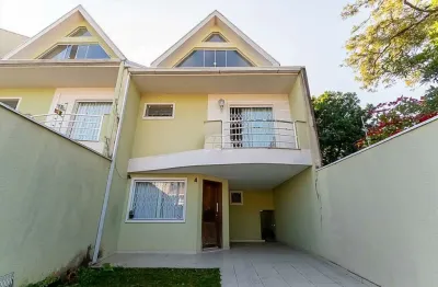 Sobrado para venda em tingui de 142.00m² com 3 quartos, 1 suite e 2 garagens