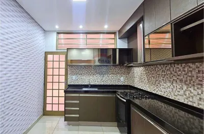 Casa de condomínio para venda em parque dos pinus de 122.85m² com 2 quartos e 2 garagens