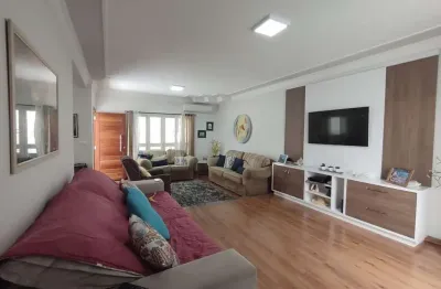 Casa para venda em jardim brasília de 163.00m² com 3 quartos, 2 suites e 3 garagens