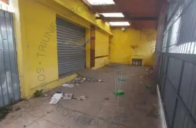 Casa para alugar em centro de 450.00m² com 2 quartos, 1 suite e 1 garagem