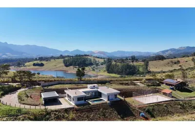 Casa para venda em piracaia de 342.00m² com 3 quartos, 3 suites e 4 garagens