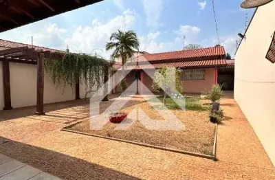 Casa para venda em vila alemã de 180.00m² com 2 quartos, 1 suite e 3 garagens