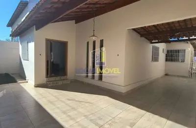 Casa para venda em candeias de 190.00m² com 5 quartos, 3 suites e 4 garagens