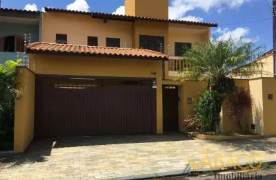 Sobrado para venda em jardim acapulco de 241.00m² com 3 quartos, 1 suite e 5 garagens
