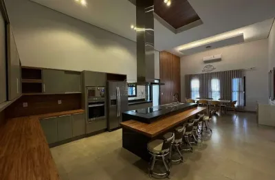 Casa de condomínio para alugar em portal da mata de 275.00m² com 3 quartos, 3 suites e 4 garagens