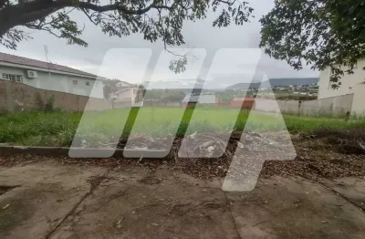 Terreno à venda no Centro, São Pedro 