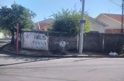 Casa para venda em centro de 117.00m² com 3 quartos e 3 garagens