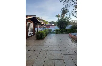 Casa de condomínio para venda em chácaras colinas verdes de 225.17m² com 3 quartos e 6 garagens