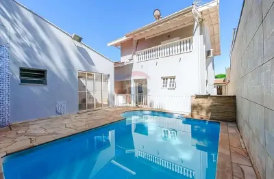 Casa de condomínio para venda em centro de 298.26m² com 4 quartos, 2 suites e 4 garagens