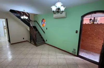 Casa para venda em vista alegre de 70.00m² com 3 quartos, 3 suites e 2 garagens